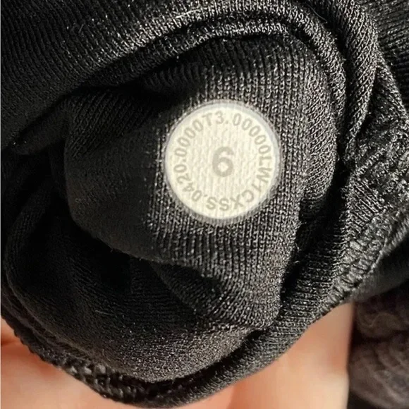 SOLD *RARE* Lululemon On Repeat Dress - Picture 5 of 6